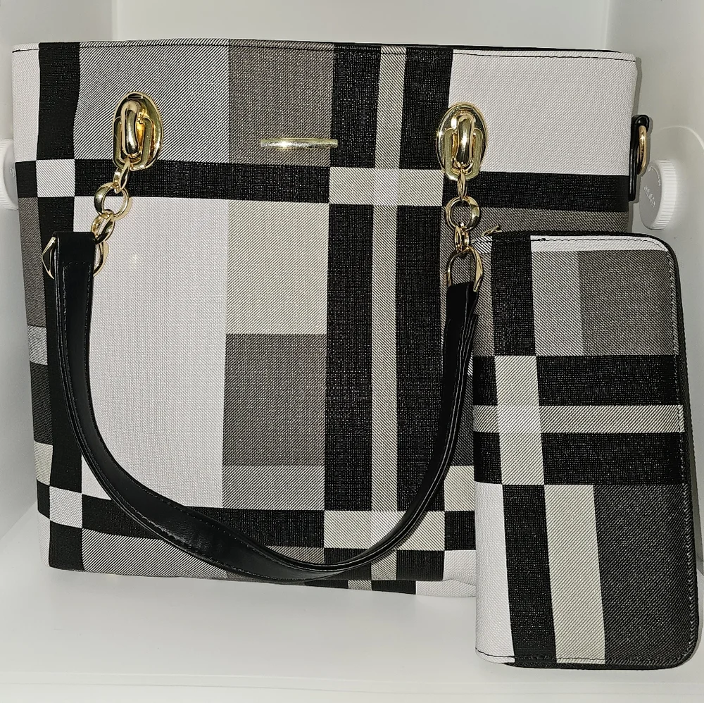 Black and White Plaid Handbag Set